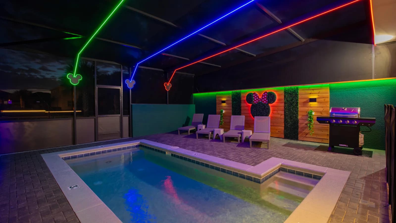 Private Pools: Where the Best Summer Memories Begin — editorial image